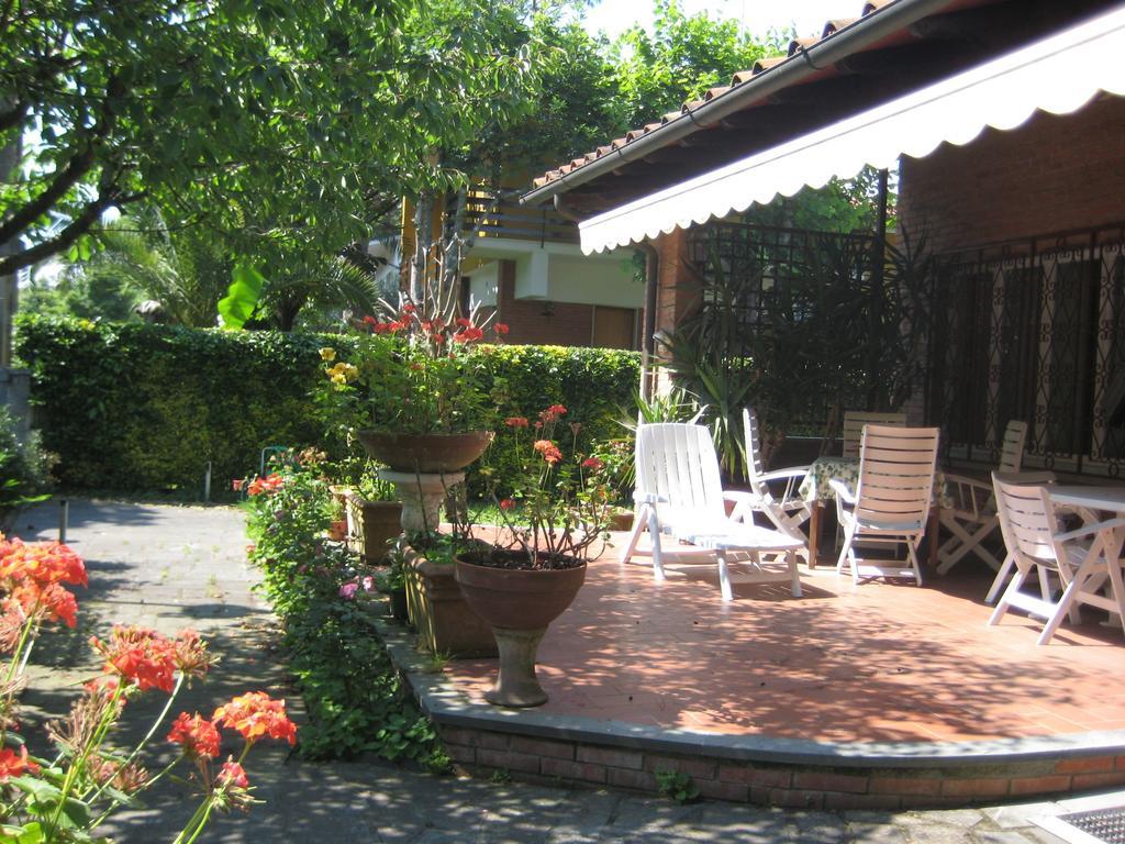 Villa Feltran Форте дей Марми Стая снимка